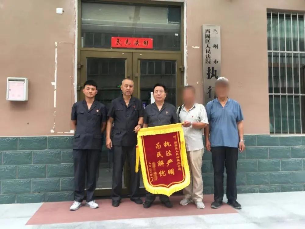 西固中路社区交通动态更新，居民委员会发布最新交通新闻